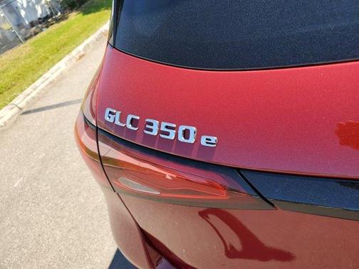 2025 Mercedes-Benz GLC 350e Base 4MATIC