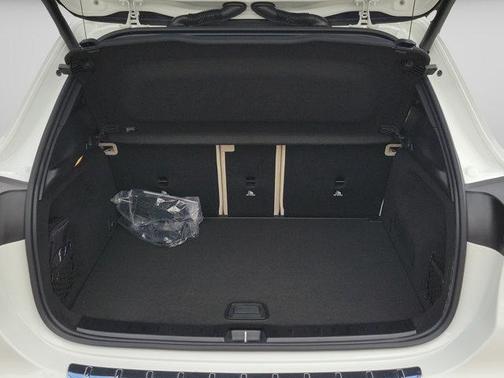 Polar White 2026 Mercedes-Benz GLA 250 Base