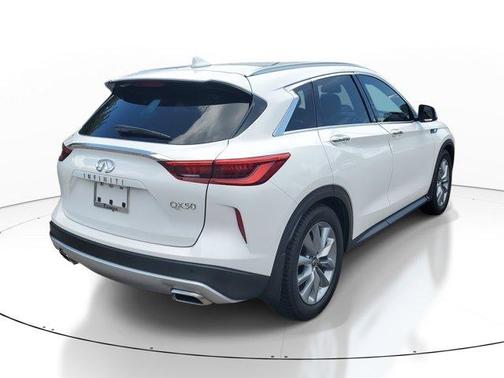 2021 INFINITI QX50 Luxe