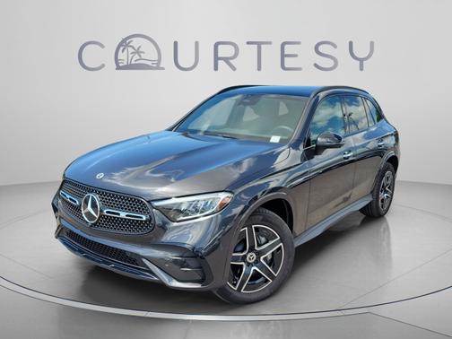 Graphite Grey Metallic 2026 Mercedes-Benz GLC 300