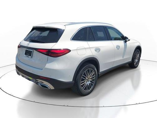 2025 Mercedes-Benz GLC 300 Base