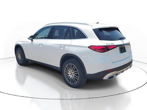 2025 Mercedes-Benz GLC 300 Base