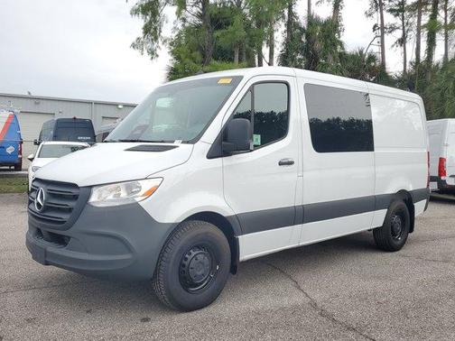 2025 Mercedes-Benz Sprinter 2500 144 WB