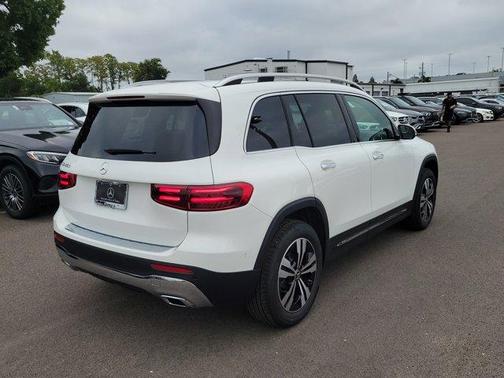 2026 Mercedes-Benz GLB 250 Base