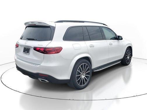 2026 Mercedes-Benz GLS 450 