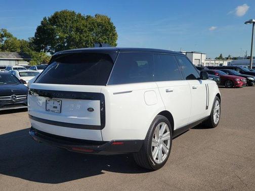 2023 Land Rover Range Rover P530 SE