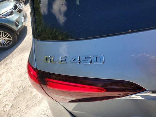 2026 Mercedes-Benz GLE 450 4MATIC