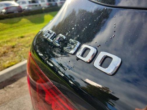 2022 Mercedes-Benz GLC 300 Base