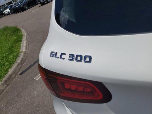 2022 Mercedes-Benz GLC 300 Base