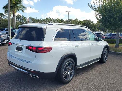 2026 Mercedes-Benz GLS 450