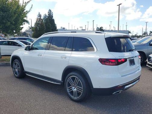 2026 Mercedes-Benz GLS 450