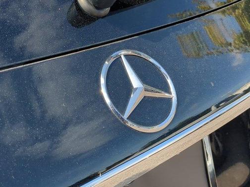 2018 Mercedes-Benz GLC 300 Base