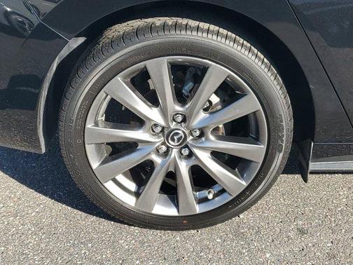 2022 Mazda Mazda3 FWD w/Premium Package