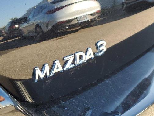 2022 Mazda Mazda3 FWD w/Premium Package