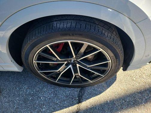 2019 Audi Q8 Prestige