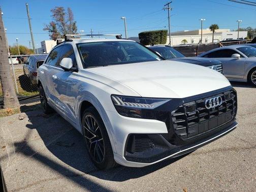 2019 Audi Q8 Prestige