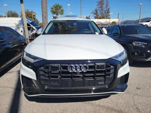 2019 Audi Q8 Prestige