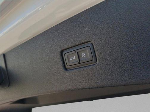 2019 Audi Q8 Prestige