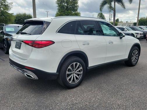 2025 Mercedes-Benz GLC 300 Base