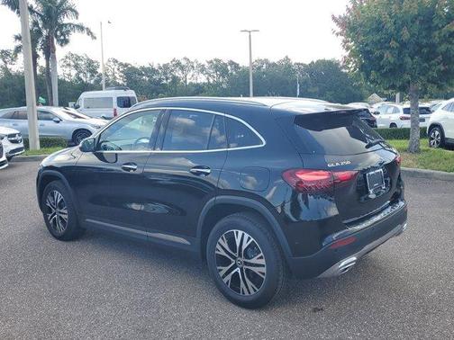 2025 Mercedes-Benz GLA 250 Base