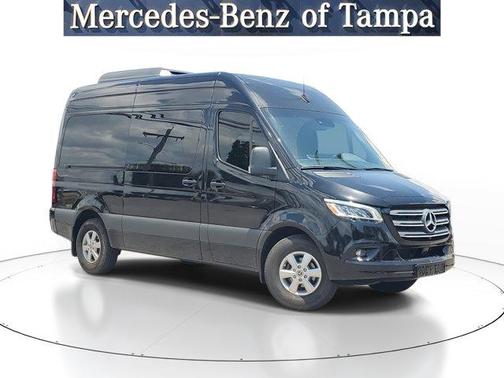2021 Mercedes-Benz Sprinter 2500 144 WB Standard Roof Passenger
