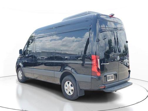 2021 Mercedes-Benz Sprinter 2500 144 WB Standard Roof Passenger