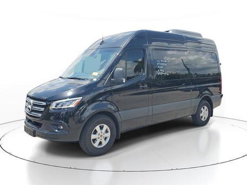 2021 Mercedes-Benz Sprinter 2500 144 WB Standard Roof Passenger