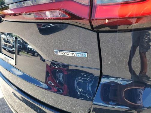 2024 Mazda CX-90 PHEV Premium