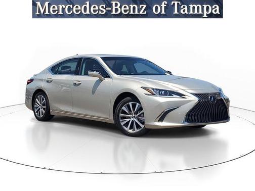 2021 Lexus ES 300h 