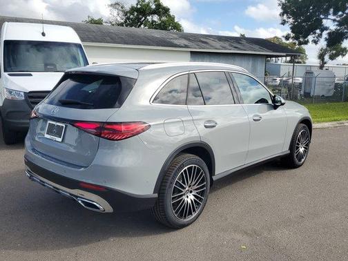 2026 Mercedes-Benz GLC 300 Base