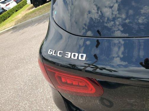 2022 Mercedes-Benz GLC 300 Base