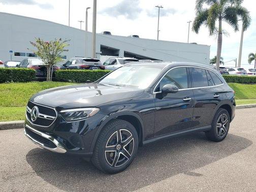 2026 Mercedes-Benz GLC 300 Base 4MATIC
