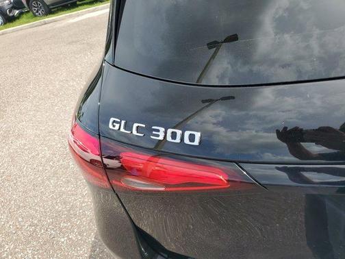2026 Mercedes-Benz GLC 300 Base 4MATIC