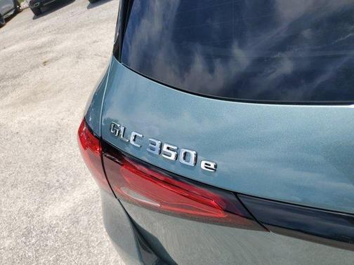 2025 Mercedes-Benz GLC 350e Base 4MATIC