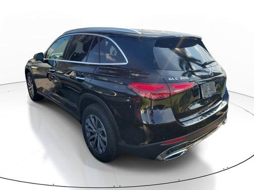 2026 Mercedes-Benz GLC 300 Base