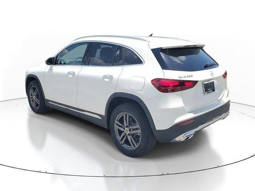 2025 Mercedes-Benz GLA 250 Base