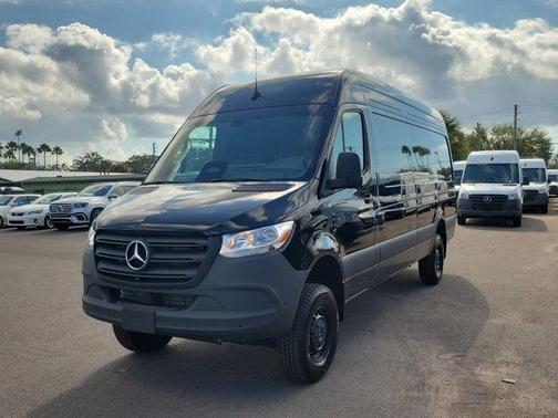 2025 Mercedes-Benz Sprinter 2500 High Roof
