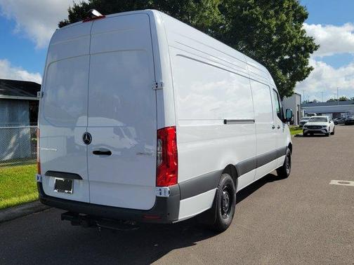 2026 Mercedes-Benz Sprinter 2500 High Roof