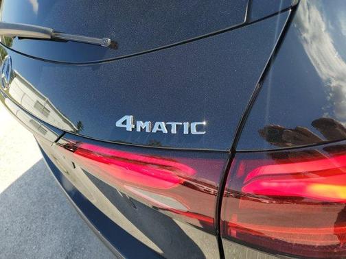 2025 Mercedes-Benz GLC 350e Base 4MATIC