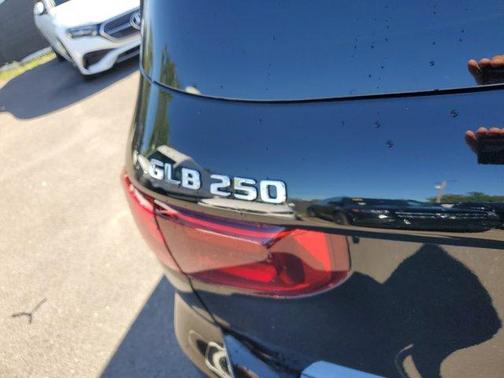2025 Mercedes-Benz GLB 250 Base