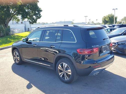 2025 Mercedes-Benz GLB 250 Base