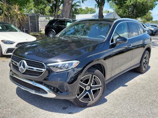 Black 2026 Mercedes-Benz GLC 300 4MATIC