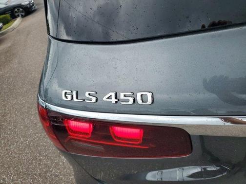 2025 Mercedes-Benz GLS 450 4MATIC