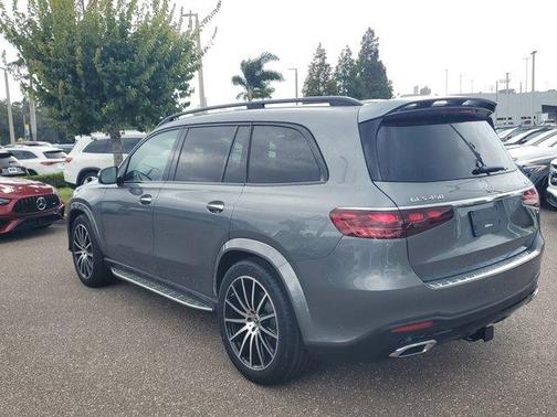 2025 Mercedes-Benz GLS 450 4MATIC