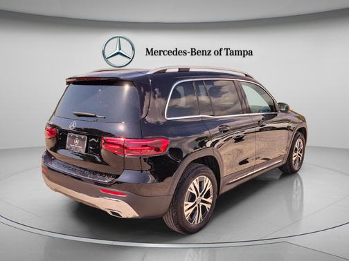 2026 Mercedes-Benz GLB 250 