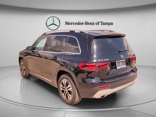 2026 Mercedes-Benz GLB 250 