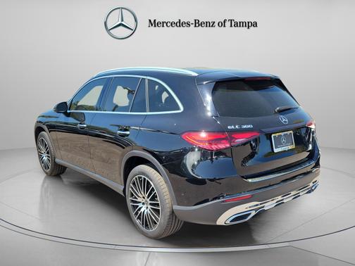 2023 Mercedes-Benz GLC 300 