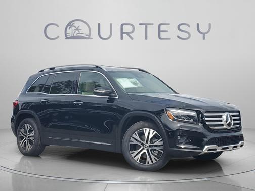 Night Black 2026 Mercedes-Benz GLB 250