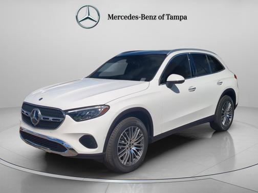 Polar White 2026 Mercedes-Benz GLC 300