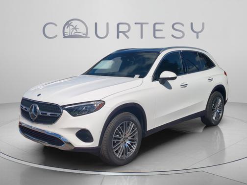 Polar White 2026 Mercedes-Benz GLC 300 Base